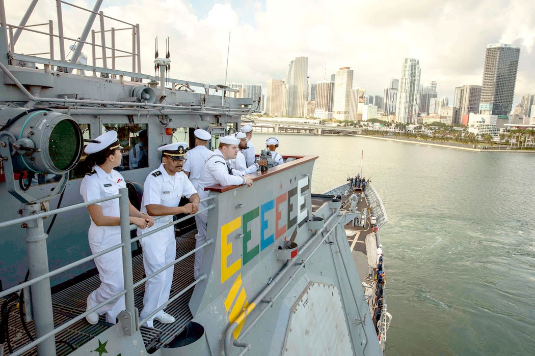 USS Normandy (CG 60) pulls into PortMiami for Miami Fleet Week.