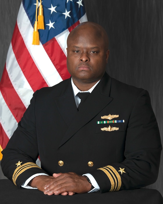 Official photo for Lt. Cmdr. Green, executive officer, IWTC Virginia Beach