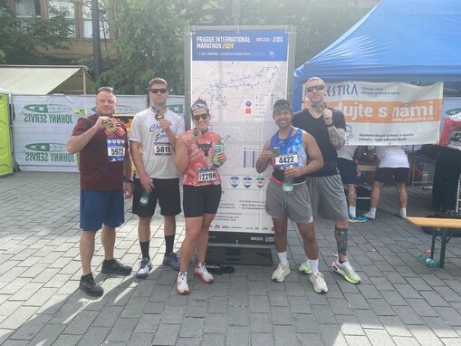 U.S. Army Reserve Civil Affairs team runs marathon together in Prague
