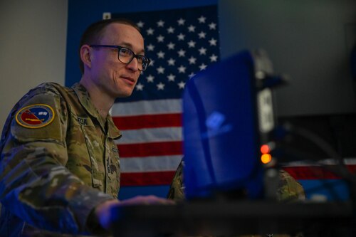 U.S. Space Force Master Sgt. Patrick Pineda, U.S. Air Force Academy instructor, facilitates a capstone project inside the Multi-Domain Lab at the Air Force Academy, in Colorado, May 3, 2024. Pineda is the first enlisted Guardian to serve as an academic instructor at the Academy. (U.S. Air Force photo by Staff Sgt. Michael Ward)