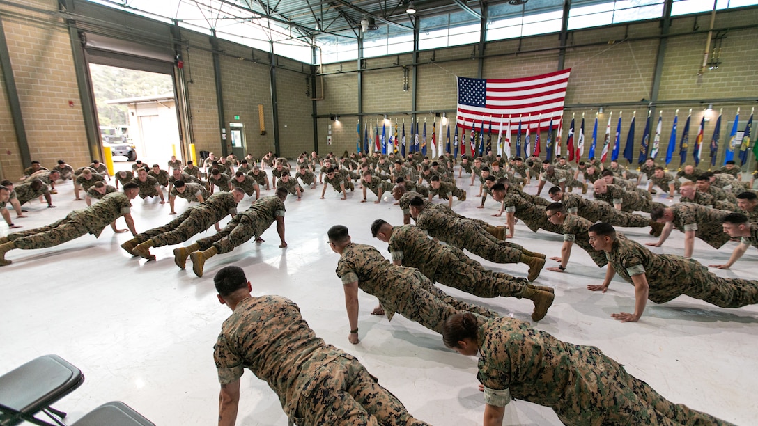 Force Headquarters Group commanding general and sergeant major visit 6th ANGLICO for change of command