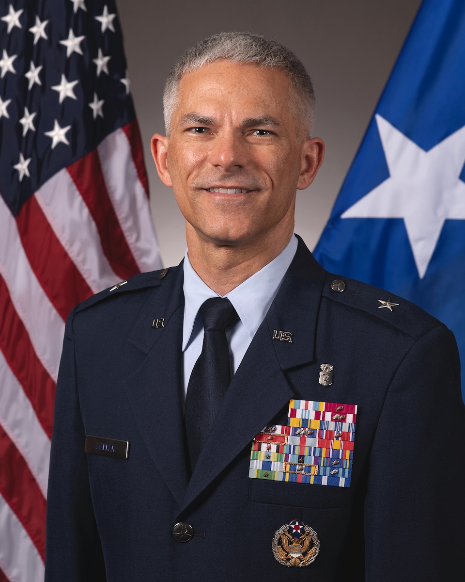 This is the official portrait of Brig. Gen. Jason J. Lennen.