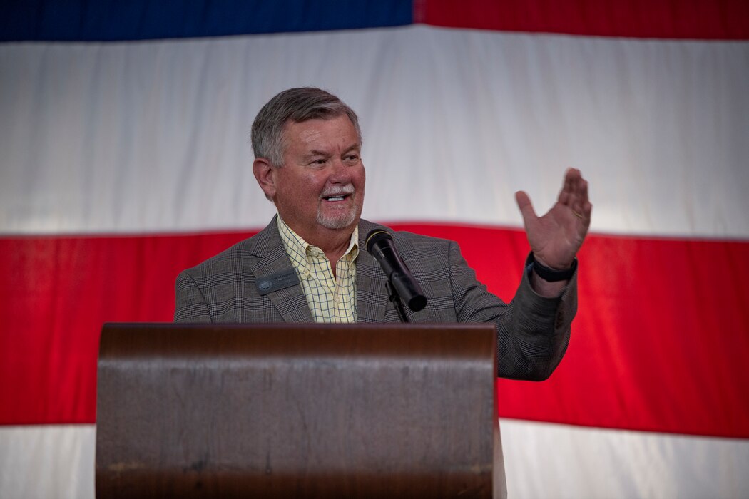 Chairman of Lowndes speaks to the crowd
