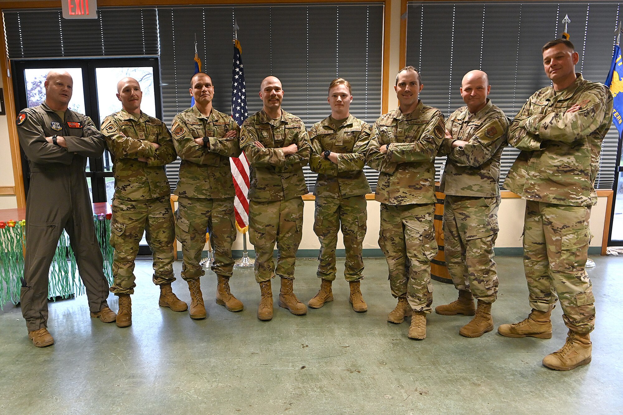 airmen receiving award