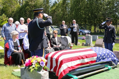 New York Guard Says Farewell to 100-year-old Guard Veteran