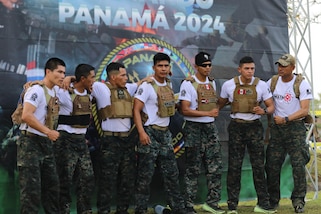 Team Peru comes together for a group photo prior to the Fuerzas Comando 24 (FC24) Physical Test in Cerro Tigre, Panama, May 14, 2024