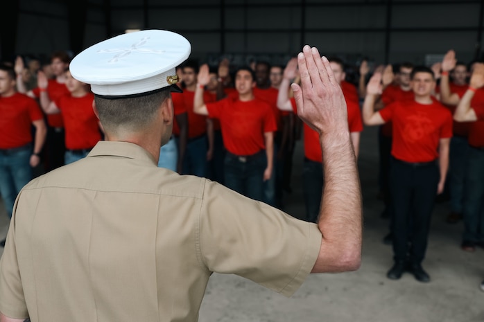 Sergeant Major of the Marine Corps Visits Kansas City