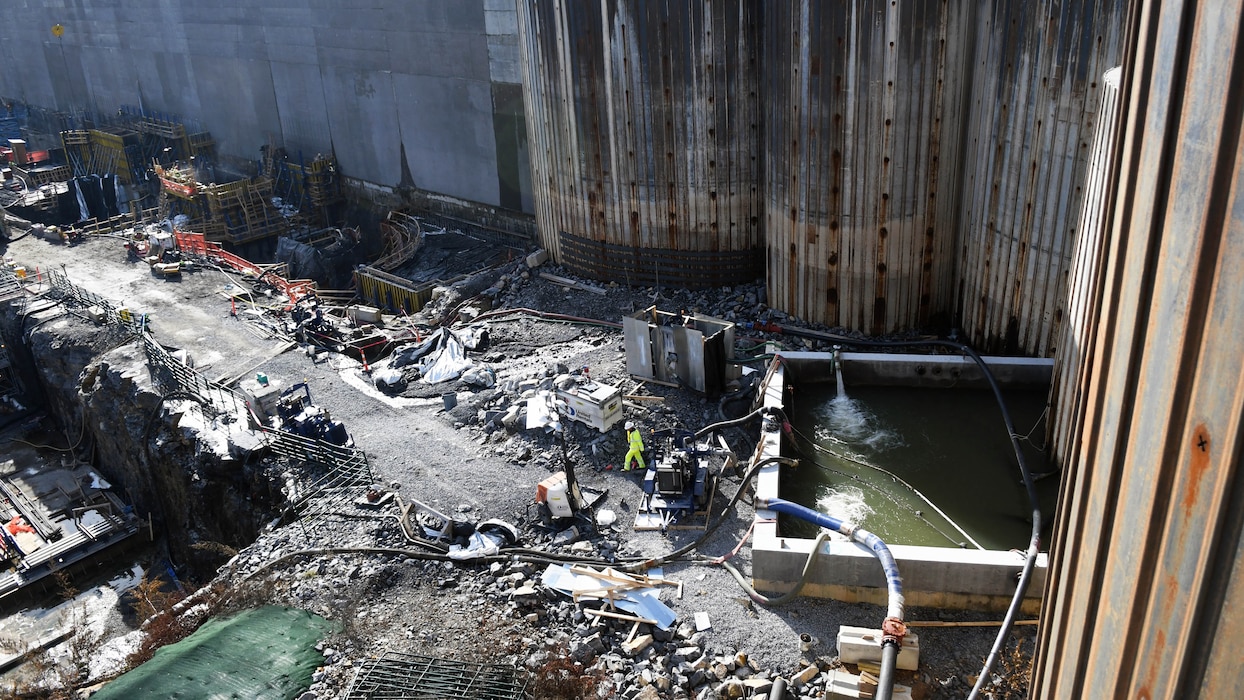 Ongoing construction at the Kentucky Lock mega project in February, 2024. (USACE Photo by Matt Dyman)