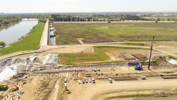 Sacramento Weir Widening Project