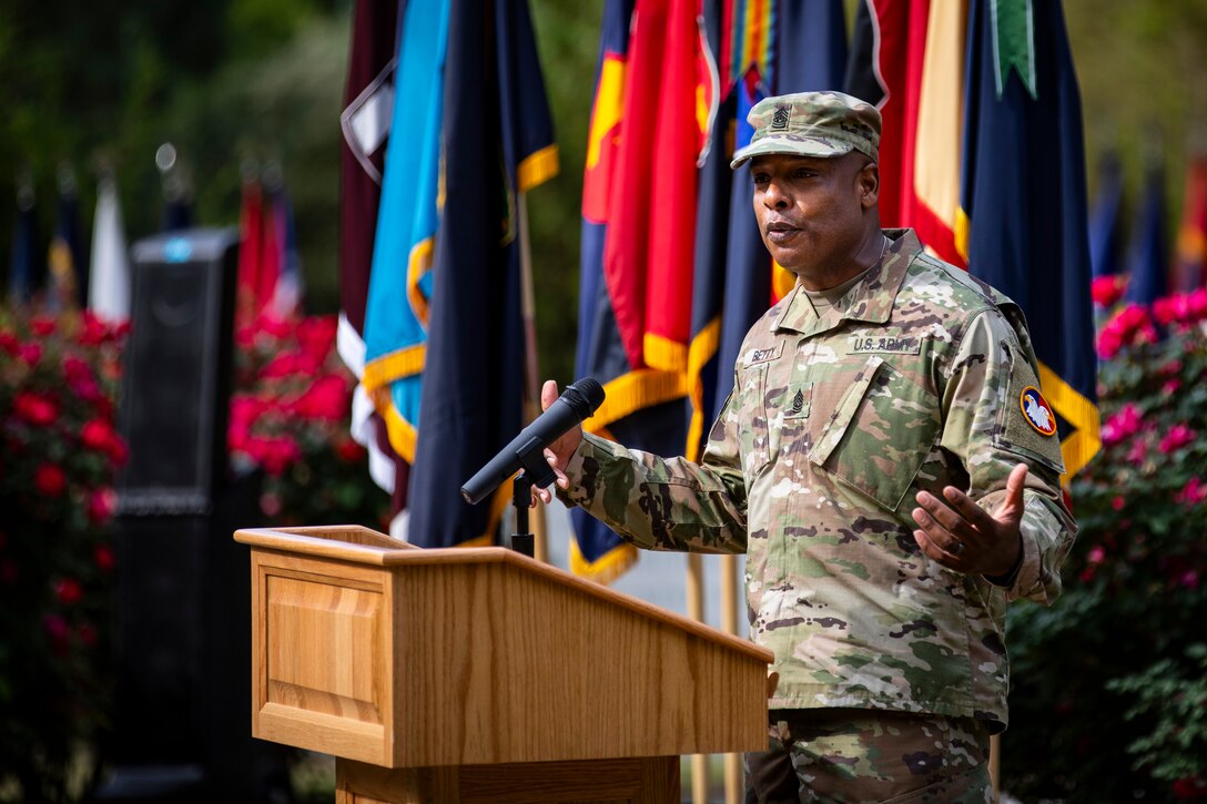 Army Reserve welcomes new command sergeant major