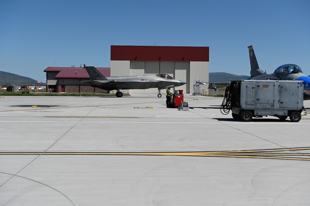 U.S. Air Force F-35 Lightning II from  Luke Air Force Base, Arizona, taxis back following a  training mission at Kingsley Field in Klamath Falls, Oregon, May 14, 2024.