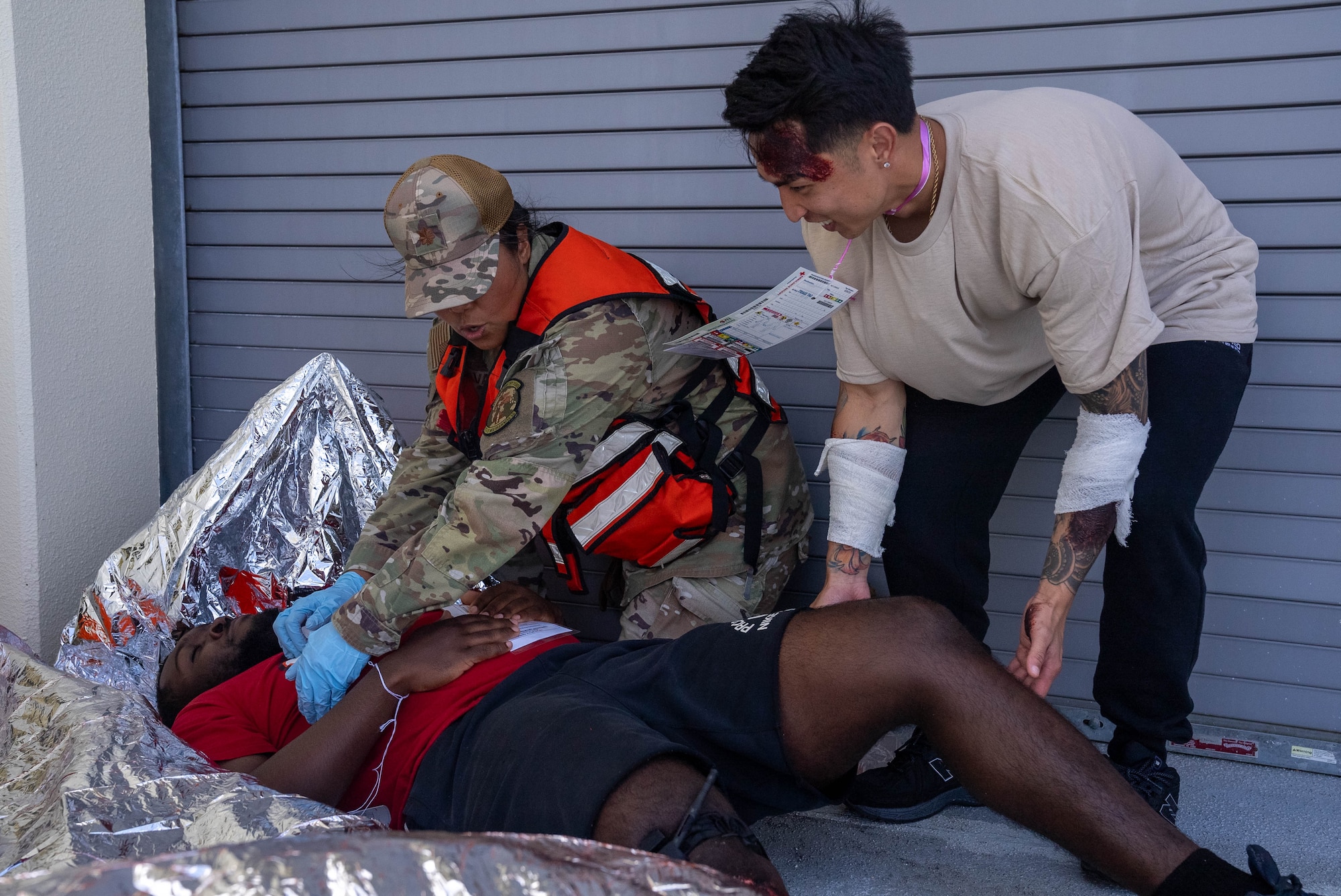 Airmen gets ready for transort