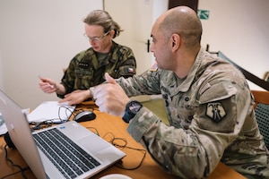 U.S. Army Reserve Unit Support Soldiers in the Czech Republic