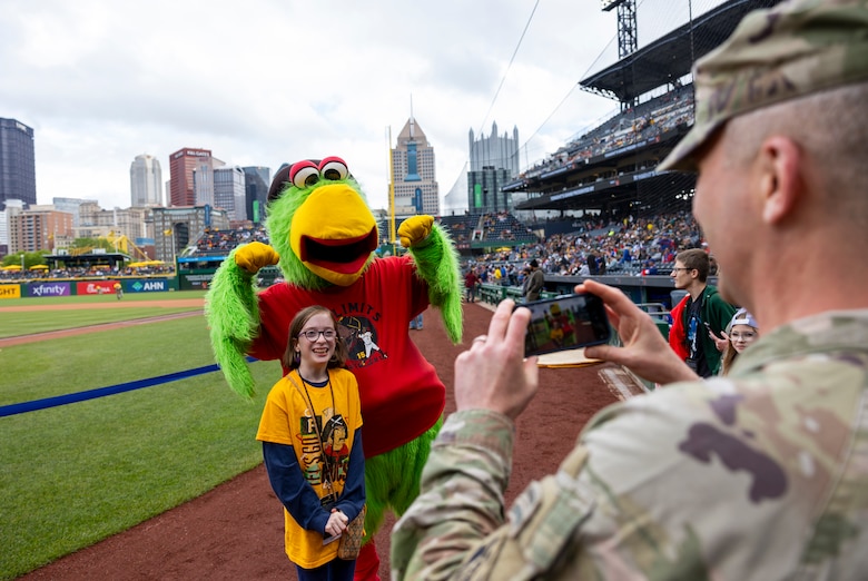 The Pittsburgh District partnered with the Pittsburgh Pirates to host an evening dedicated to water safety.