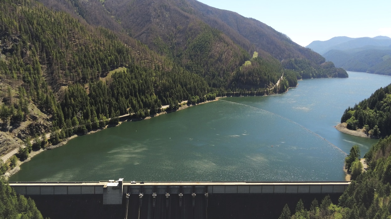 Looking upstream at the Detroit Dam reservoir.