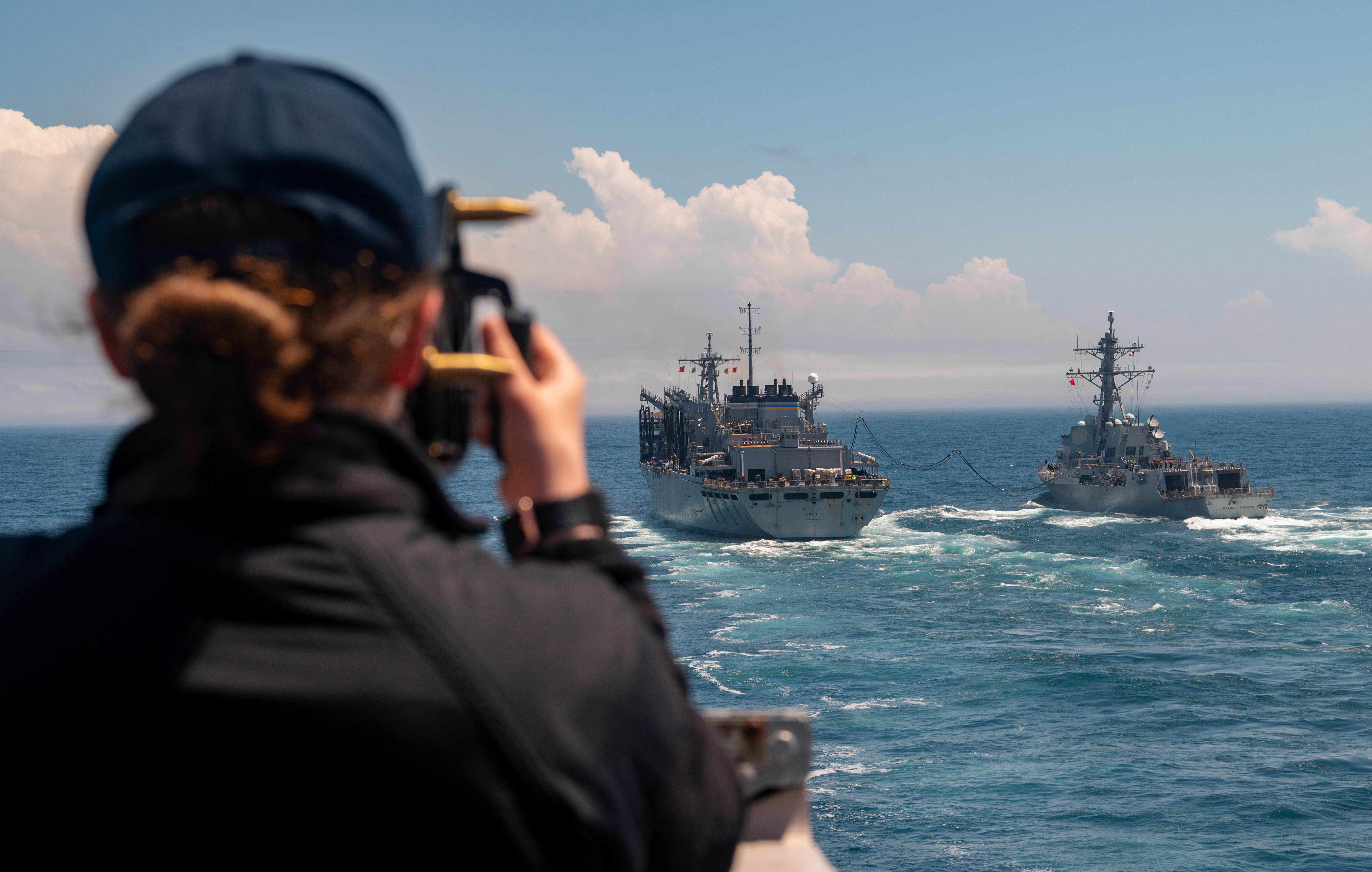 USS Wasp (LHD 1) ammunition onload.