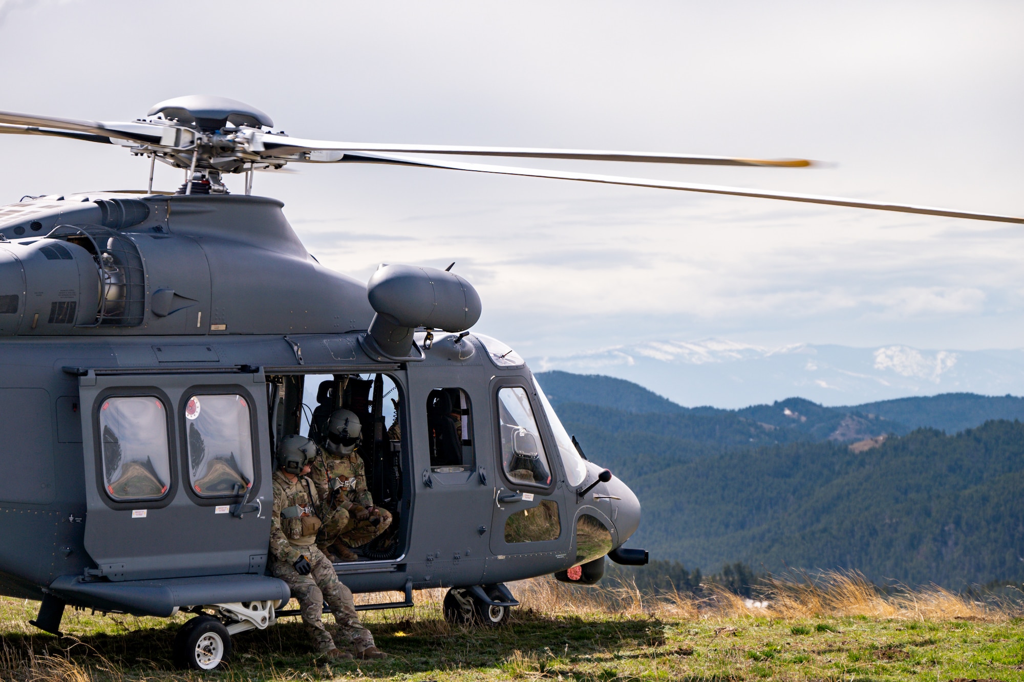 550th Helicopter Squadron undergoes MH-139 conversion training