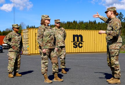 7th Mission Support Command's senior leaders visit Defender Europe