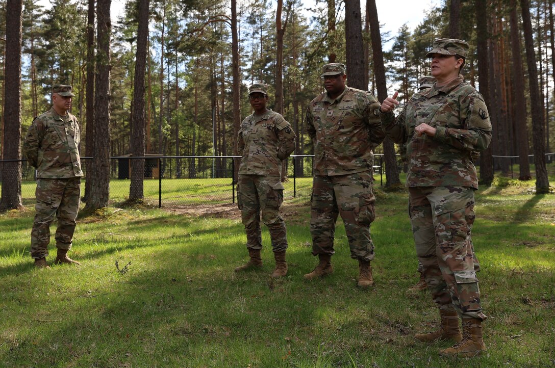 7th Mission Support Command's senior leaders visit Defender Europe