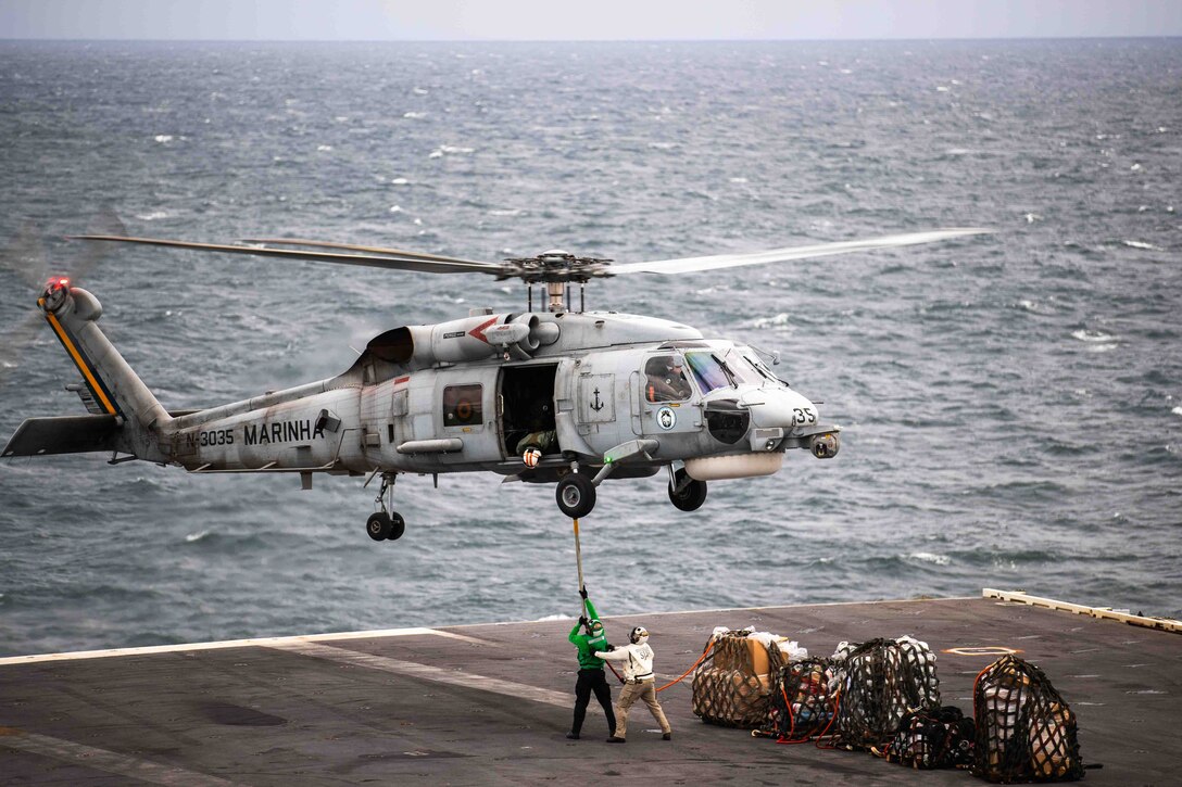 USS George Washington (CVN 73) underway operations in the Atlantic Ocean.