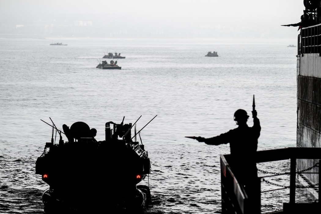 USS Somerset (LPD 25) launches amphibious combat vehicle from the 1st Marine Division off the coast of Southern California.