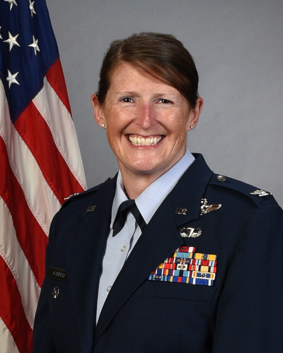 Official photo of Colonel Kenda M. Garrett, Deputy Commander, 189th Airlift Wing, Arkansas Air National Guard, Little Rock AFB, Arkansas