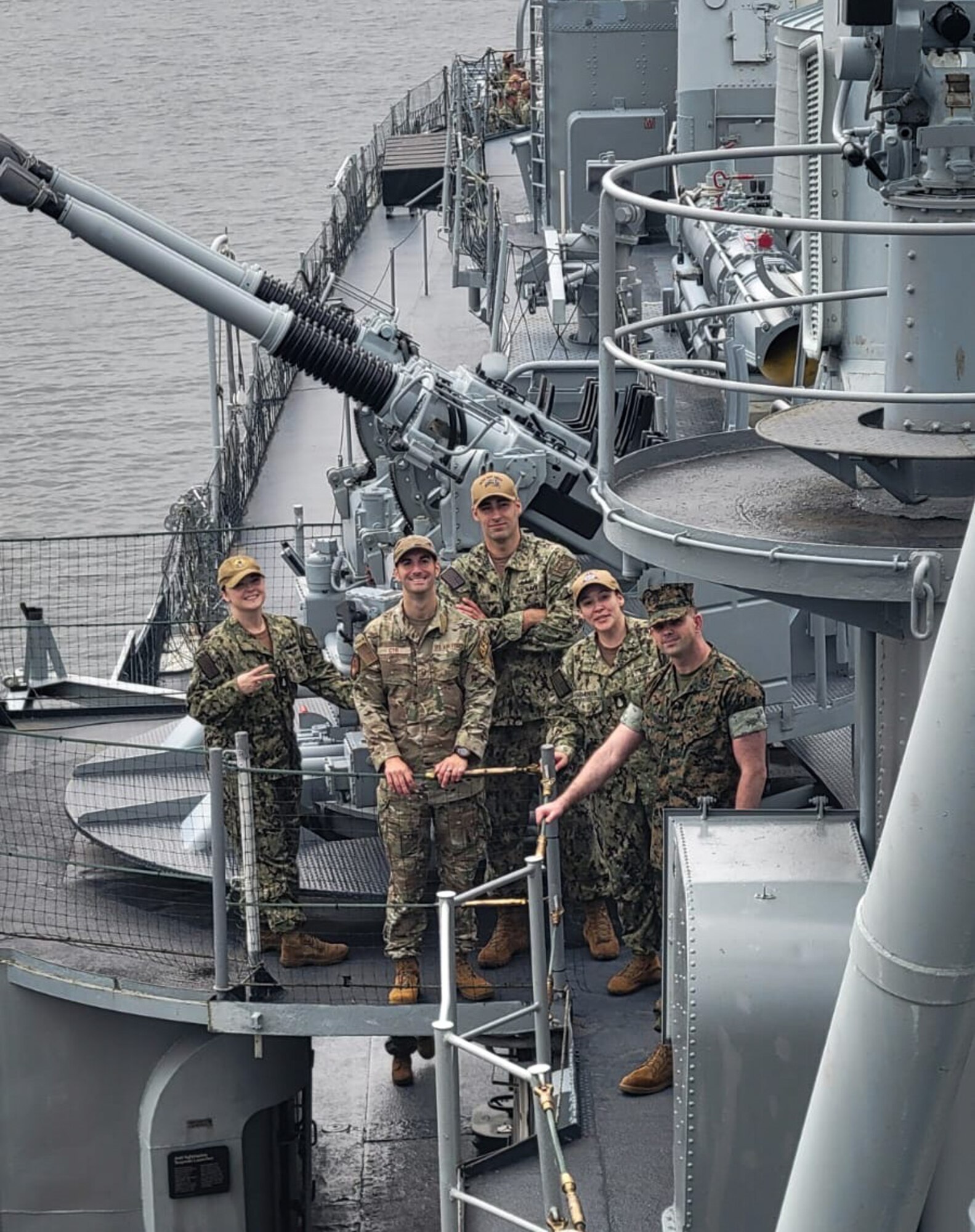 Members of the U.S. Navy Senior Enlisted Academy class 276, Green Horizon, tour the USS Cassin Young, August, 2024.
