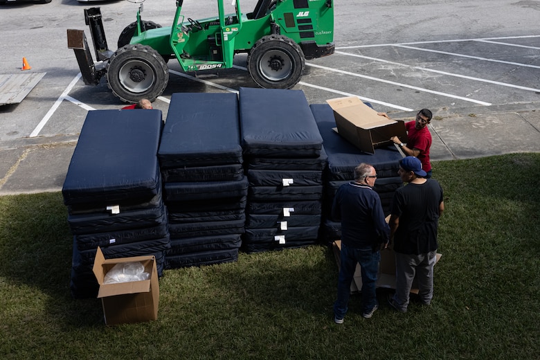 New Barracks Amenities Delivered: H&S Battalion receives new mattresses, blinds and linen upgrades