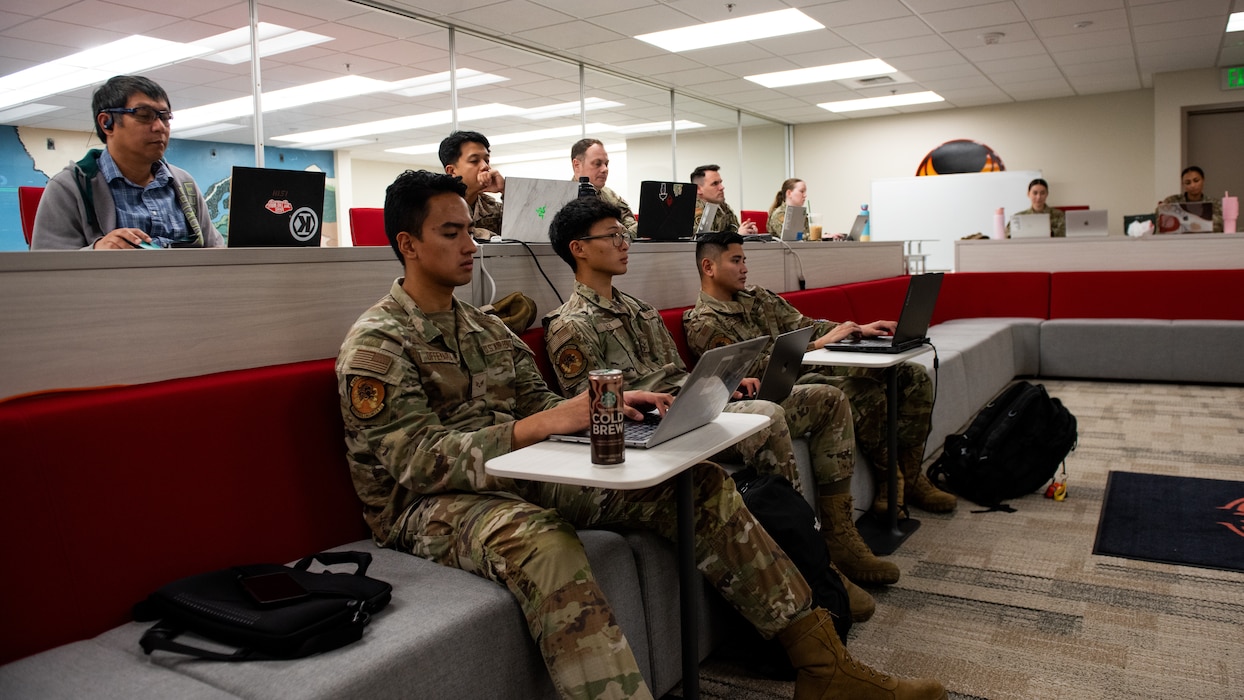 Airmen attend a virtual class