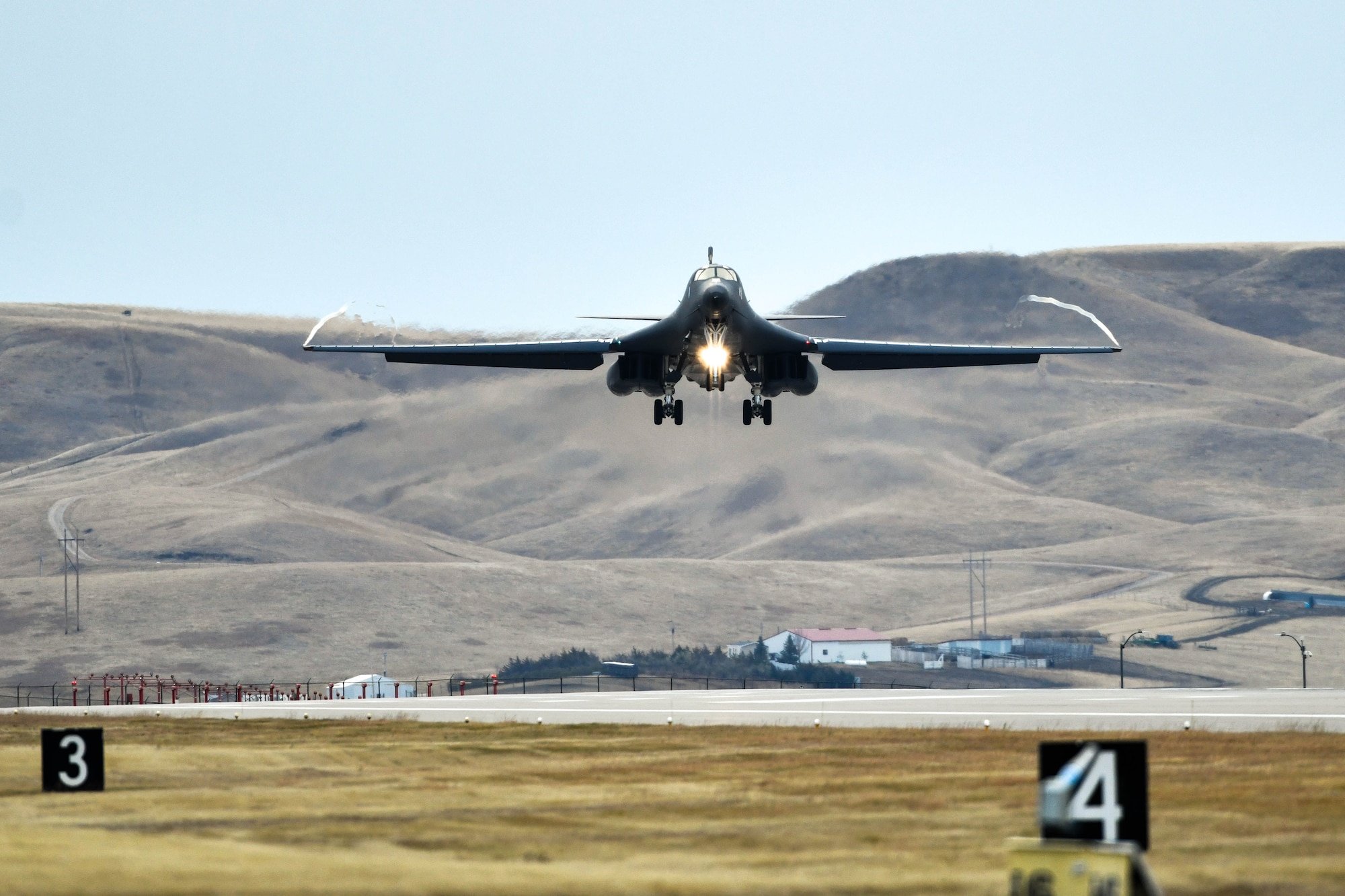 B-1B Lancer lands at Ellsworth Air Force Base