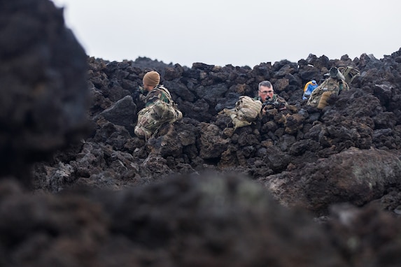 100th BN 422nd IN REGT Soldiers defend the night