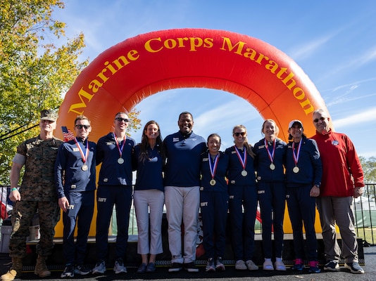 U.S. Navy Armed Forces Championship team during the Marine Corps Marathon in Washington, D.C., Oct. 27. (U.S Navy courtesy photo)