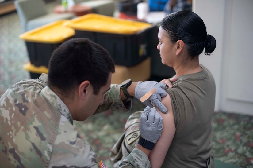 NCO Leadership Center of Excellence and William Beaumont Fight the Spread of Flu