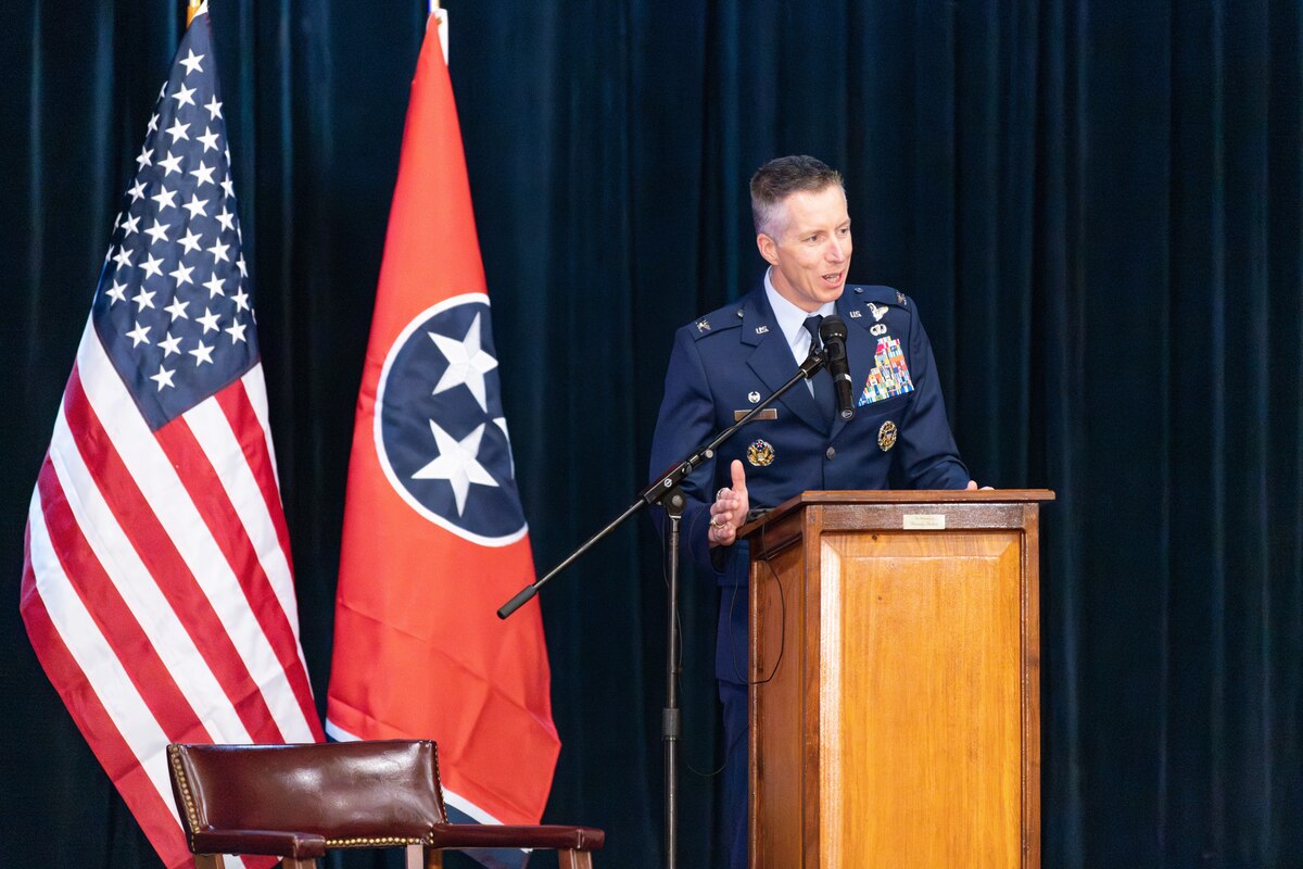 アメリカ軍　Award of Excellence チャレンジ Army Excellence in Competition Bronze Rifle Badge – Ranger Coin Store