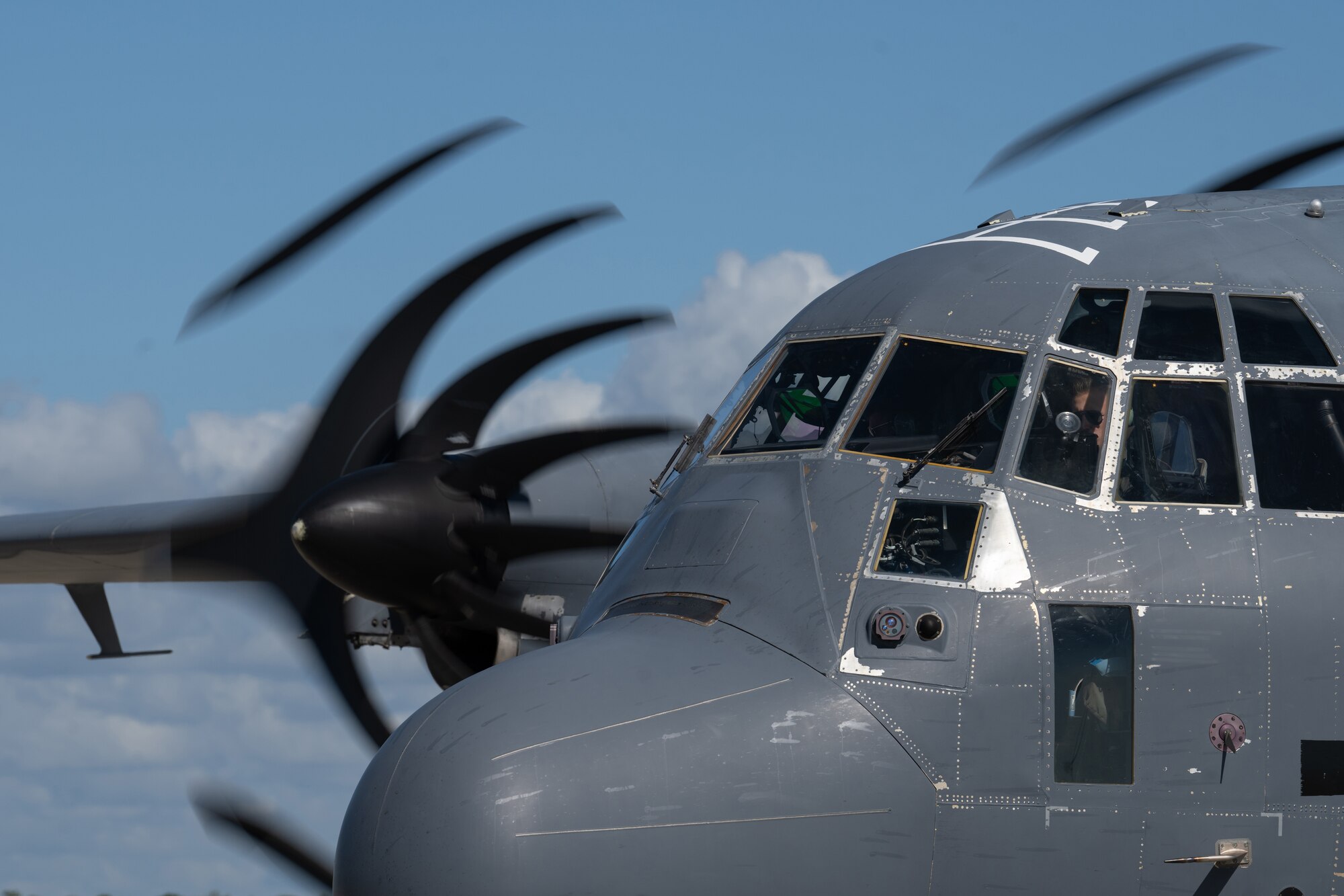The 4 SOS supported the 14th Weapons Squadron with aircraft to perform mission execution training.