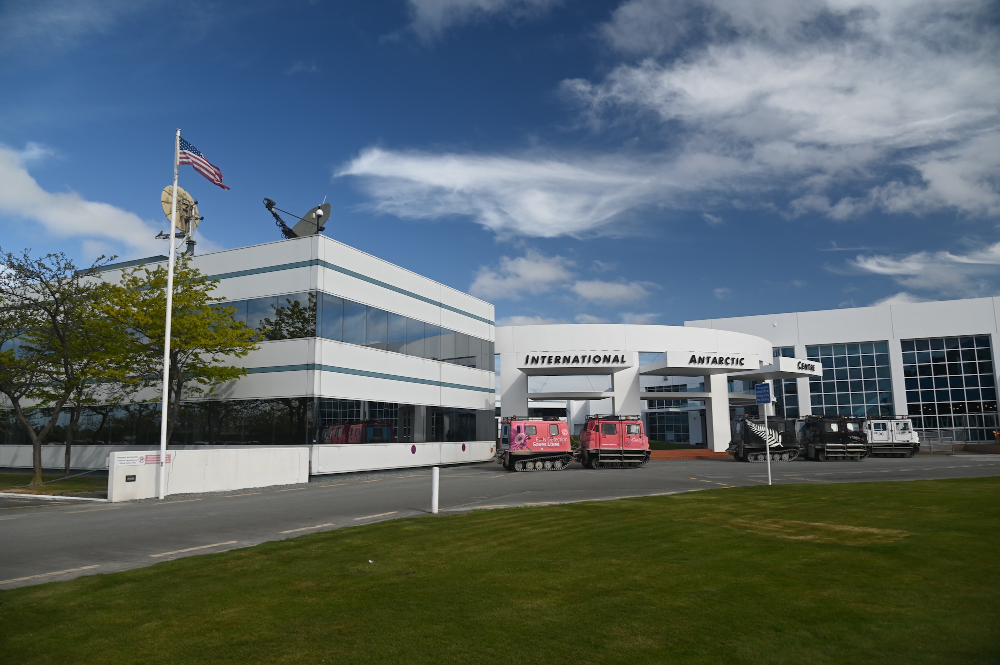 As one of the world’s five Antarctic gateway cities, Christchurch is an official Antarctic hub and welcomes all national Antarctic programs to use Christchurch as their gateway to Antarctica.