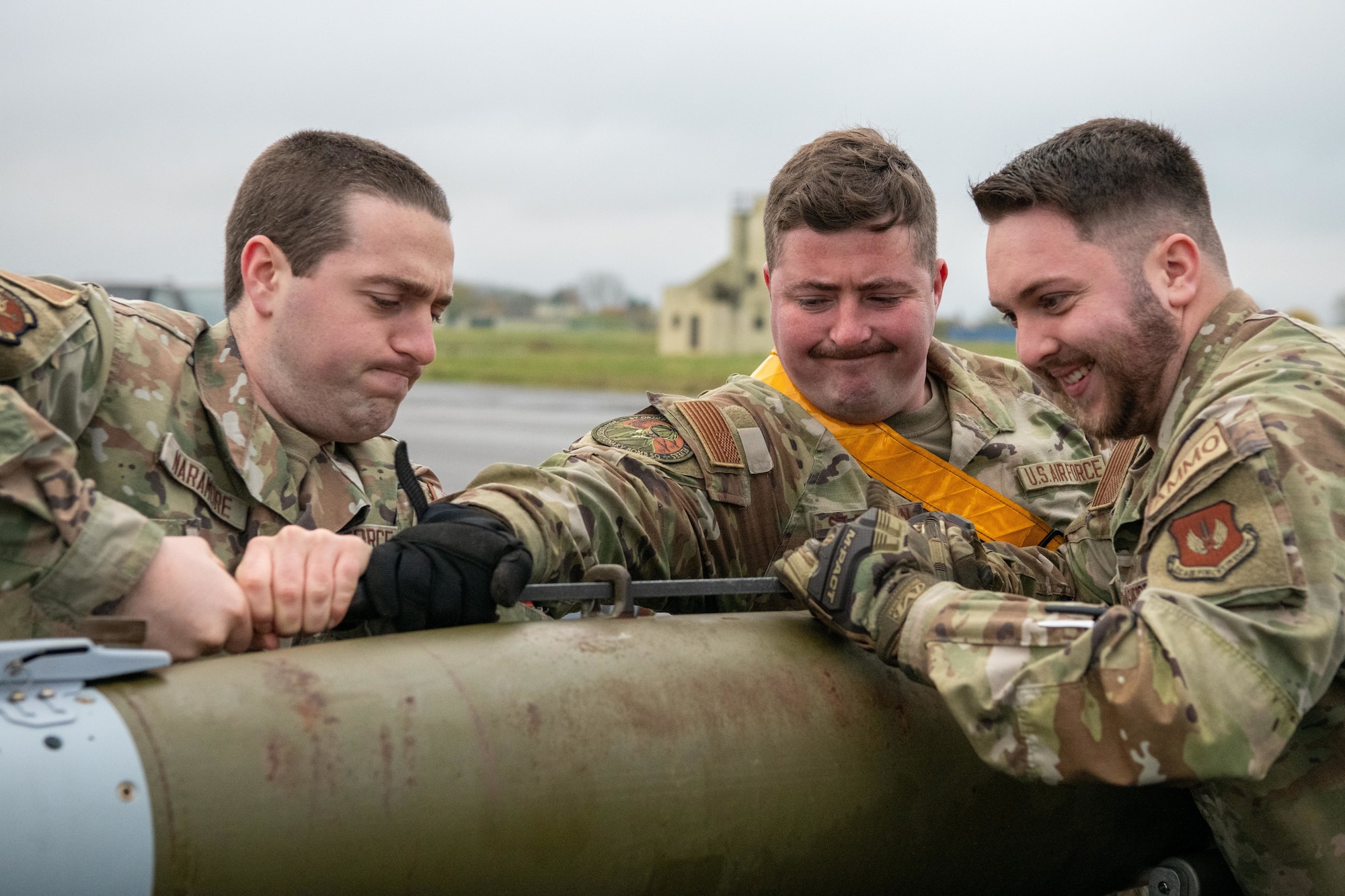 Airmen assemble GBU-38 Joint Direct Attack Munitions