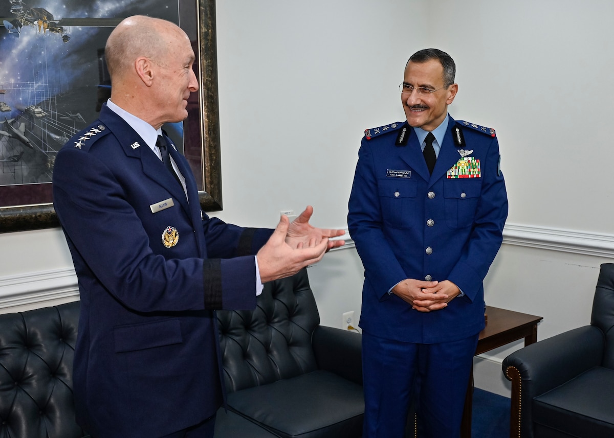 A U.S. Air Force commander speaks with a Royal Saudi Air Force commander.