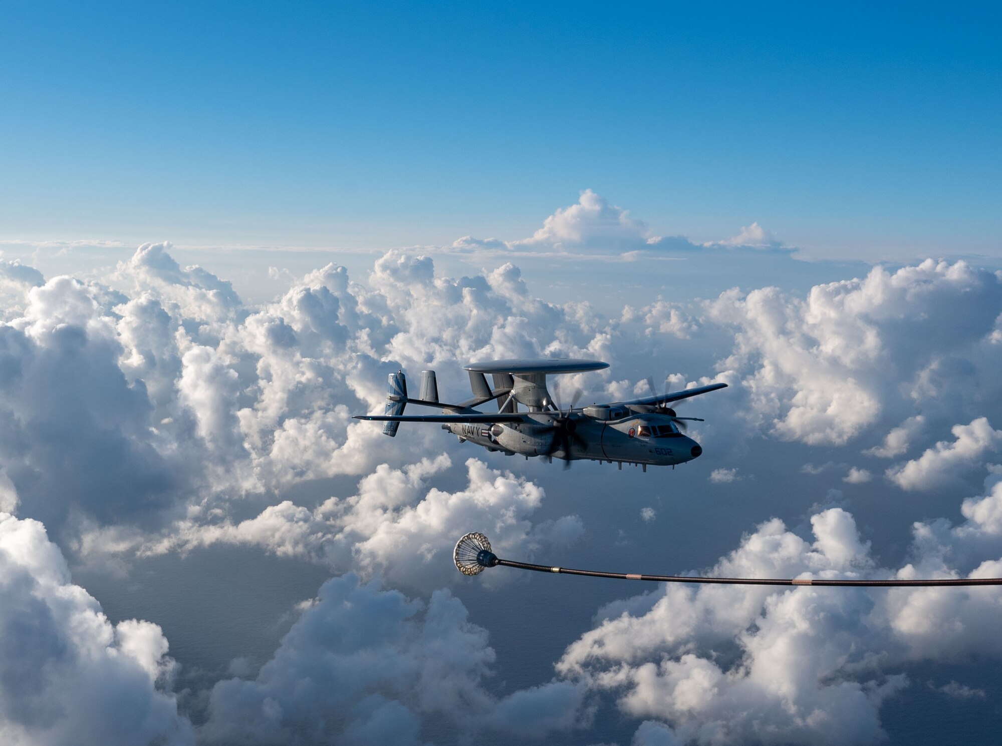 A U.S. Navy E-2D Advanced Hawkeye aircraft assigned to the VAW-121 Bluetails prepares to receive fuel