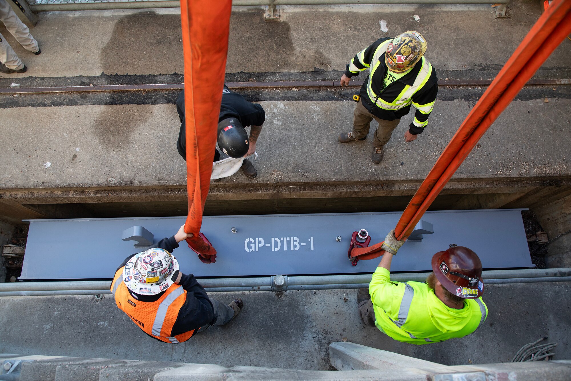 A photo of work being done to replace gates at the Gavins Point Project