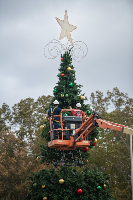 Craft personnel at Arnold Air Force Base, Tenn., work Nov. 5, 2024, to construct the large Christmas tree located just inside the Arnold AFB Main Gate. A lighting ceremony for the tree will take place at Arnold on Dec. 3 at 4 p.m. (U.S. Air Force photo by Keith Thornburgh)