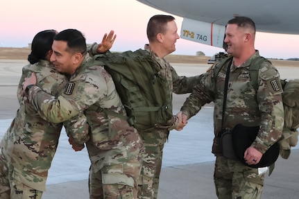 529th CSSB Soldiers return to USA