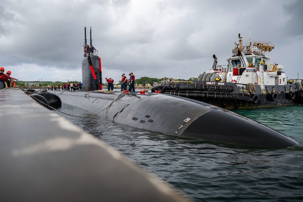 USS Jefferson City (SSN 759) arrives at Naval Base Guam.