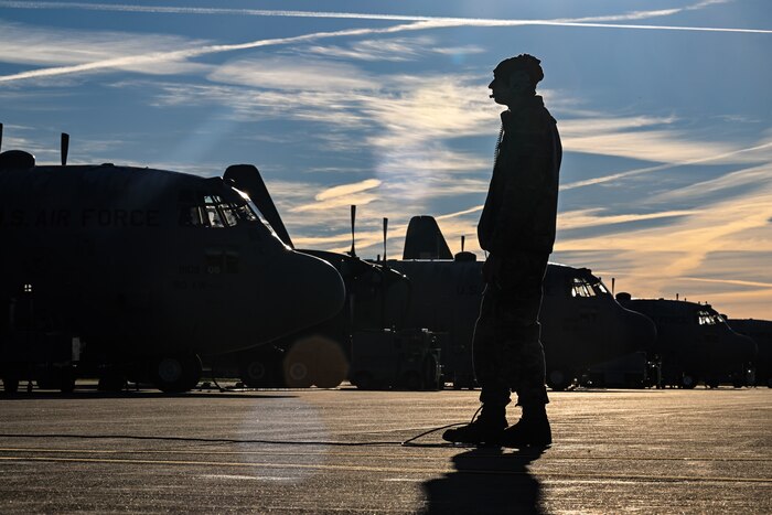 A Citizen Airman assigned to the 910th Maintenance Squadron prepares a C-130H Hercules for takeoff at Youngstown Air Reserve Station, Ohio, Nov. 13, 2024.