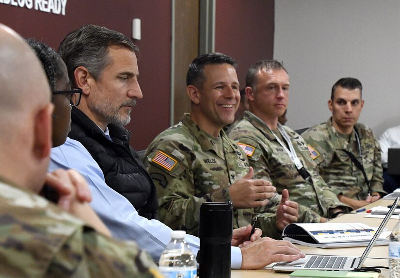 Col. Marc Welde, center, commander of U.S. Army Medical Logistics Command, provides opening comments on the first day of AMLC’s four-day Commander’s Forum, held Nov. 18-21 at Fort Detrick, Maryland. (Photo Credit: Ellen Crown)