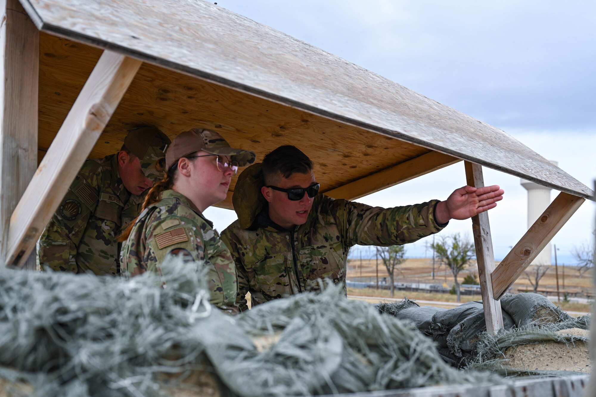 Security Forces Airman conducts defense fighting position training