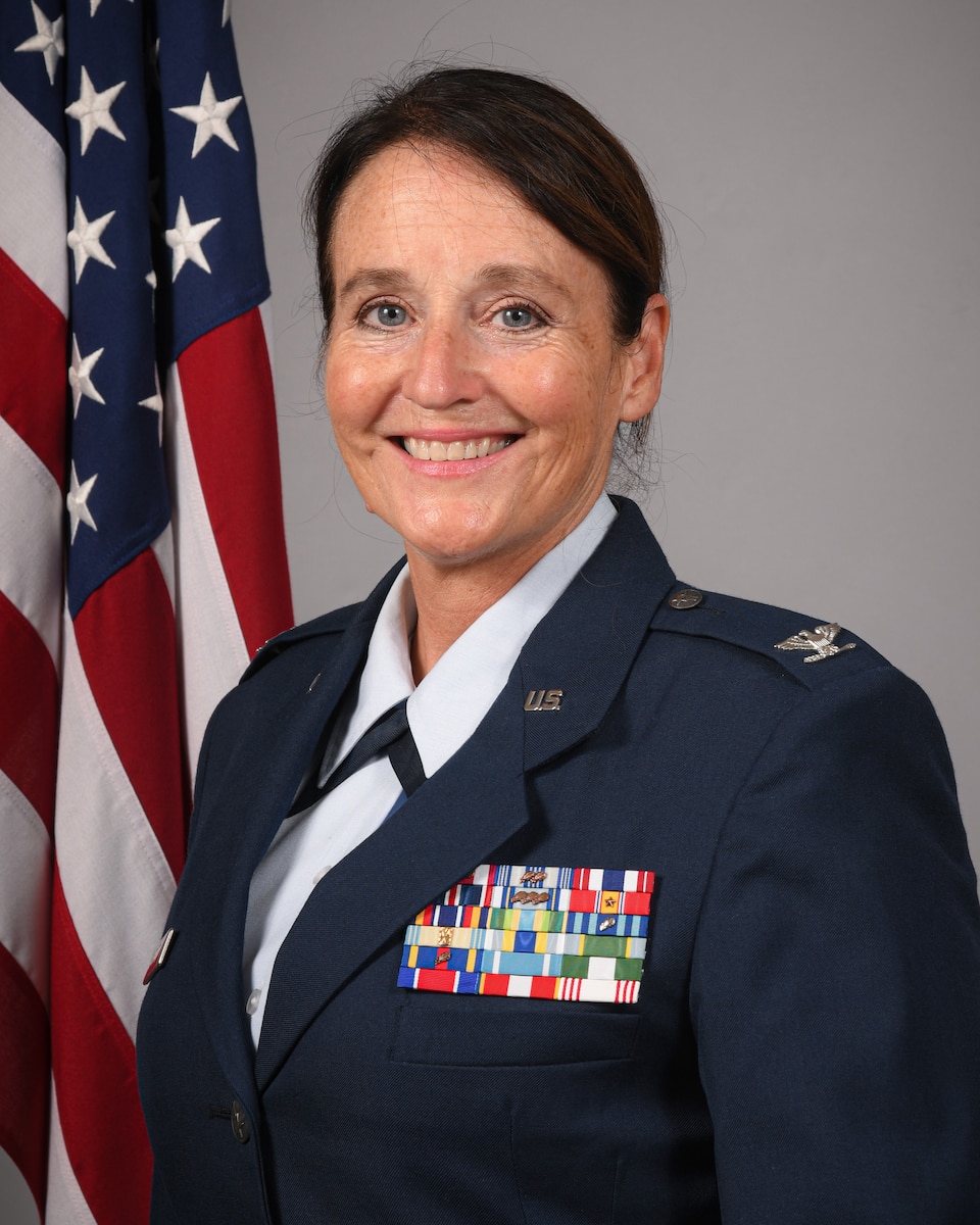 Official Photo of Col. Kelly Shifflet, 179th Cyberspace Wing Mission Support Group Commander.