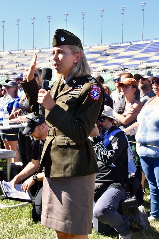 SERVICE MEMBERS CELEBRATE COMMITMENT IN JOIT REENLISTMENT CEREMONY