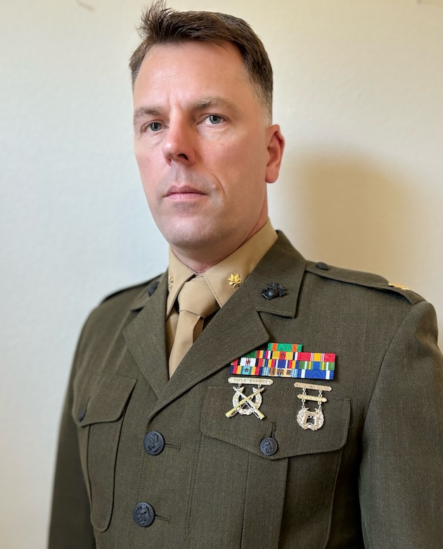 Major David G. Crockett, Commanding Officer, Battery P, 5th Battalion, 14th Marine Regiment