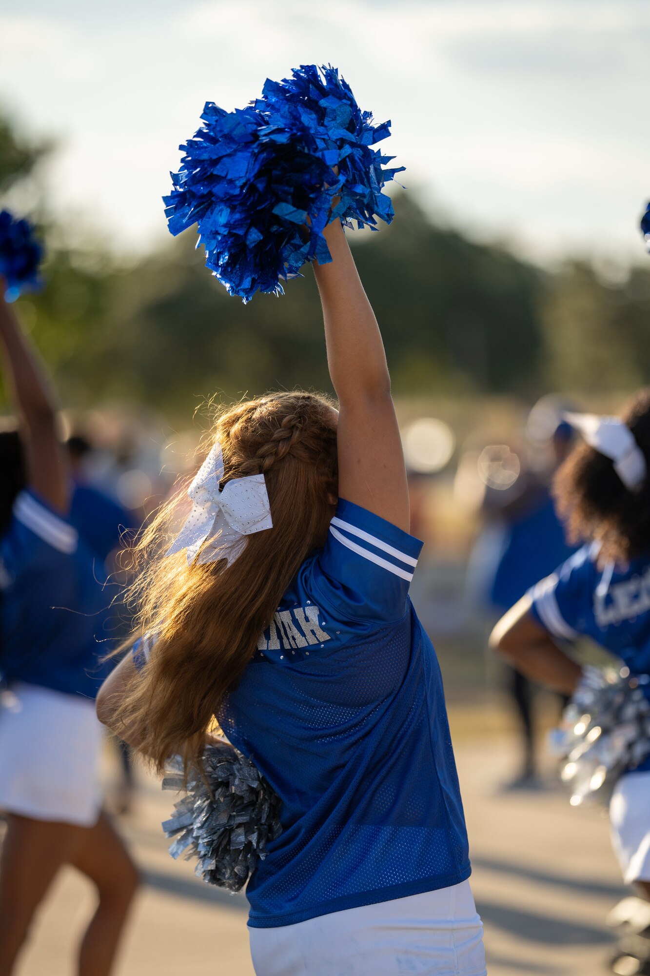 Cheerleader cheering
